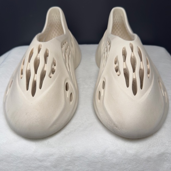 adidas Yeezy Foam Runner “Ararat” – G55486 – Size 11 - Picture 3 of 10